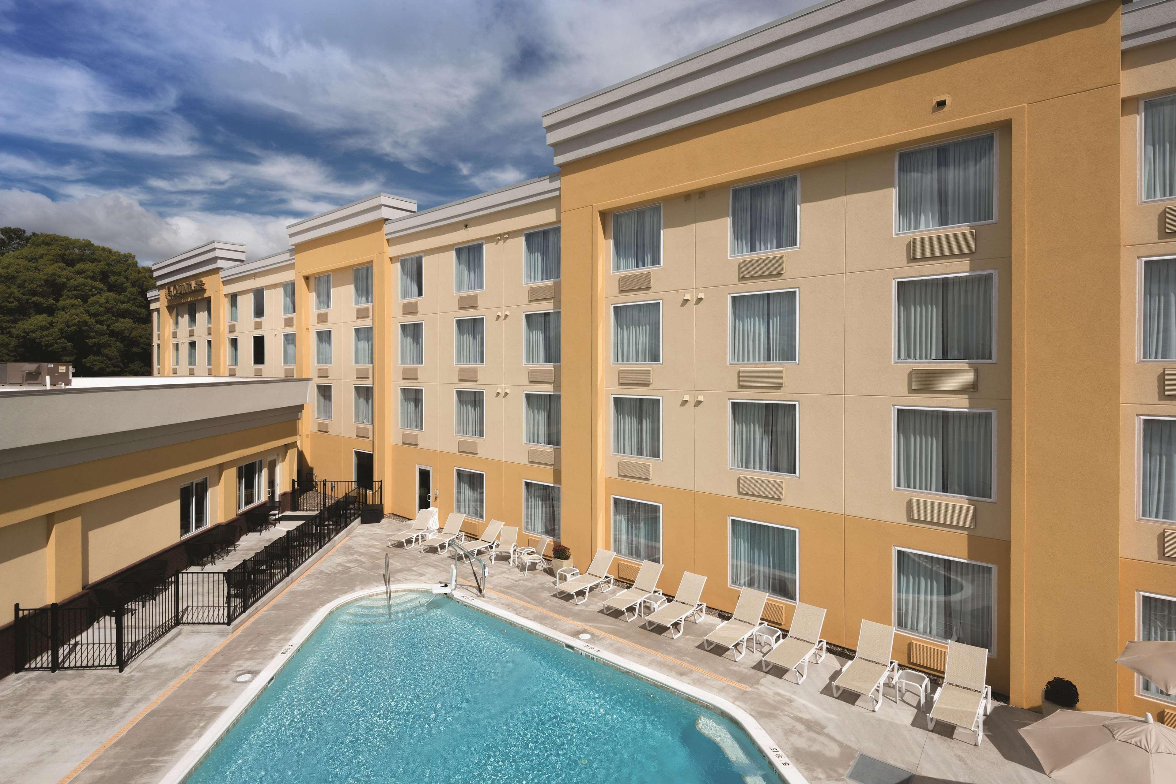 La Quinta By Wyndham Lynchburg At Liberty Univ. Exterior foto