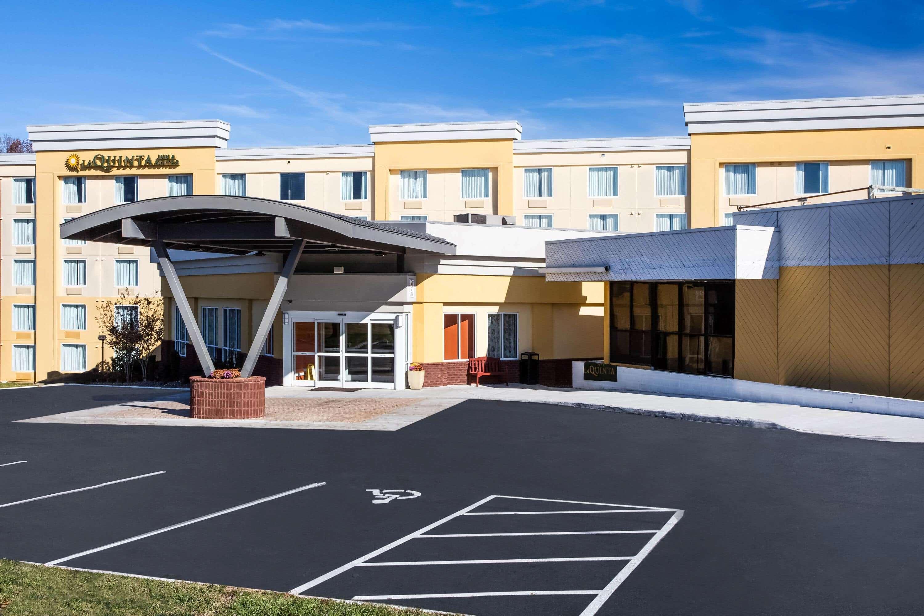 La Quinta By Wyndham Lynchburg At Liberty Univ. Exterior foto